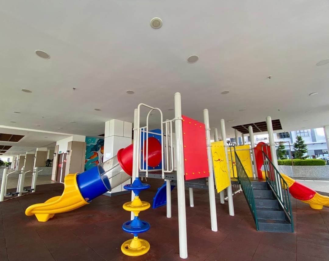 K Avenue B17 House Room Near Airport By Gc Kota Kinabalu Zewnętrze zdjęcie