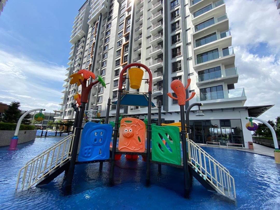 K Avenue B17 House Room Near Airport By Gc Kota Kinabalu Zewnętrze zdjęcie